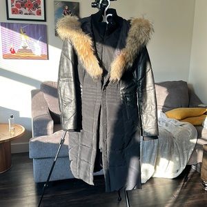 Danier Parka with Fox Fur hood and leather waist/sleeves. Only worn 2 times